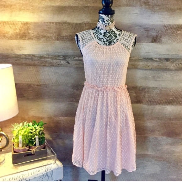 Anthropologie Dresses & Skirts - Anthropologie Peach Lace Summertime Romance Dress
